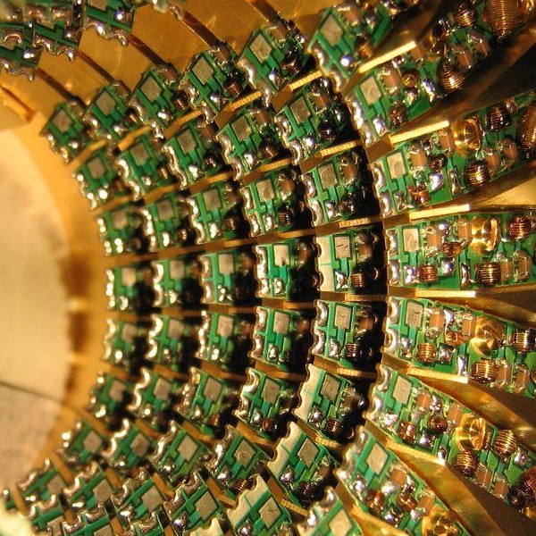 Квантовый компьютер, D-Wave, Коммерческий квантовый компьютер действительно работает