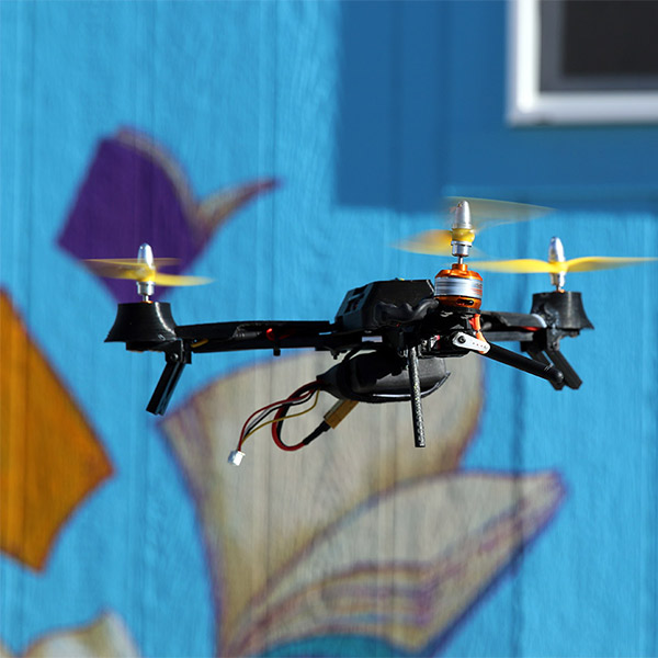 Дроны, беспилотник, Kickstarter, Pocket Drone поможет получить захватывающие видео с воздуха