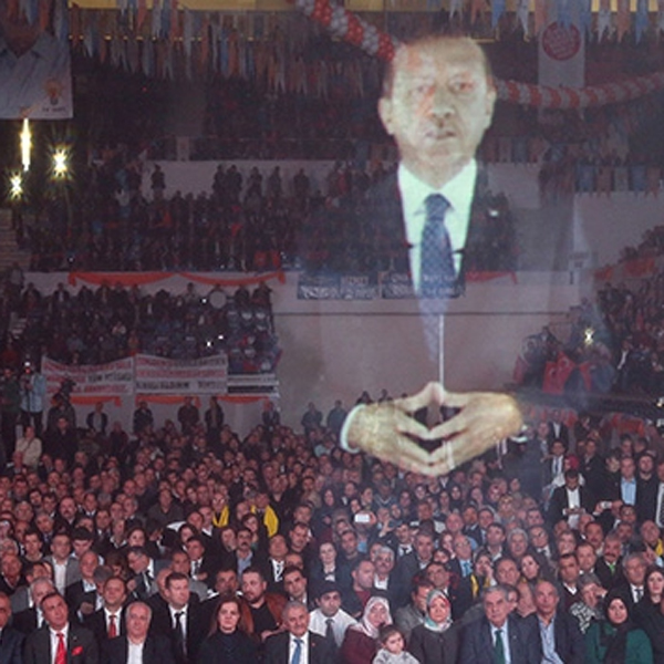 голограмма, Вместо лидера турецкой партии выступила голограмма